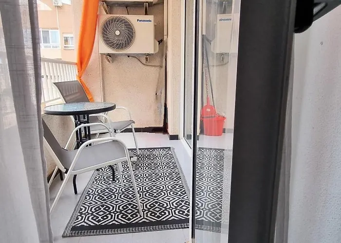 La De La Suerte - Cosy Flat Close To The Torrevieja