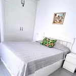 アパート La De La Suerte - Cosy Flat Close To The *