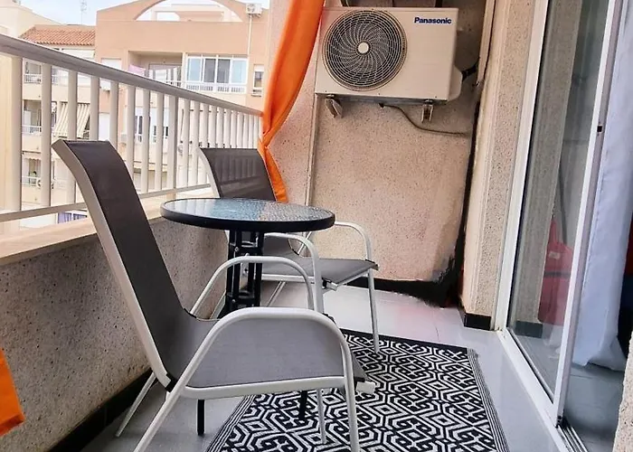 La De La Suerte - Cosy Flat Close To The Torrevieja